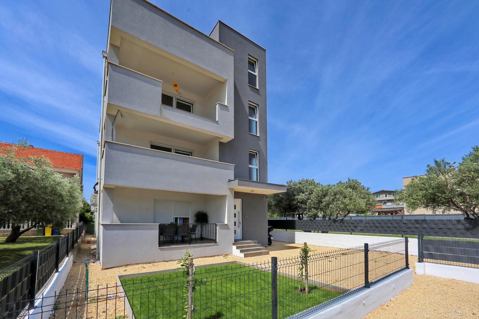 Apartman Kero Бибине Екстериор снимка