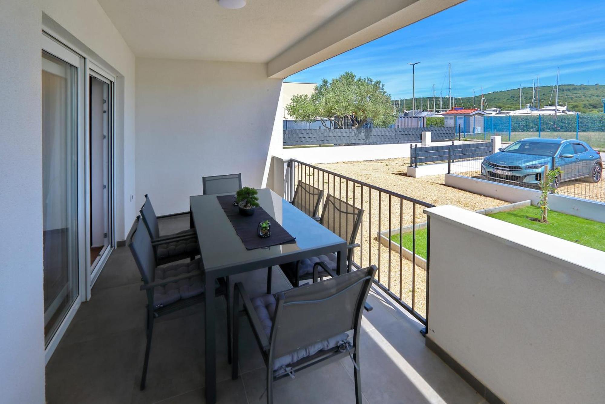 Apartman Kero Бибине Екстериор снимка
